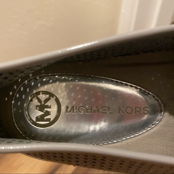 Adorable Taupe/Gray Michael Kors Perforated Suede - Picture 6 of 6